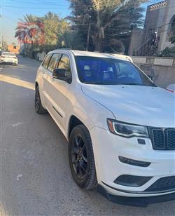 جیپ گراند شیرۆکی